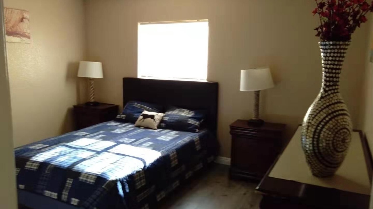 Photo of Bedroom in Victorville