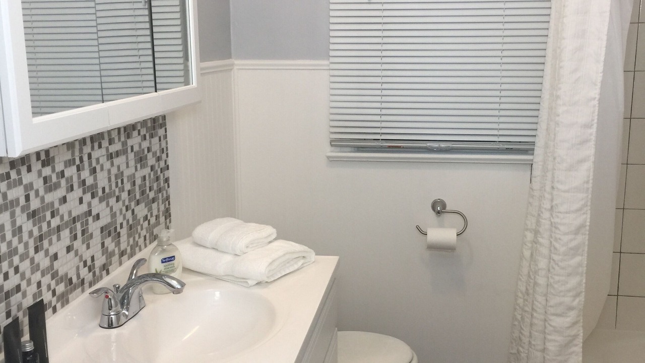 Photo of Bathroom in East Irondequoit
