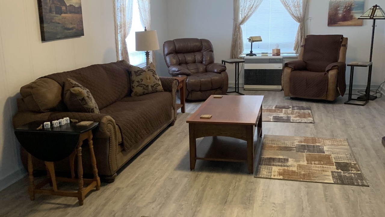 Photo of Livingroom in Lakeview