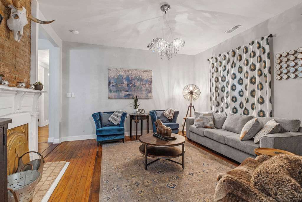 Photo of Livingroom in Germantown