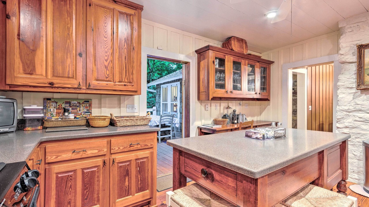 Photo of Kitchen in Mirror Lake