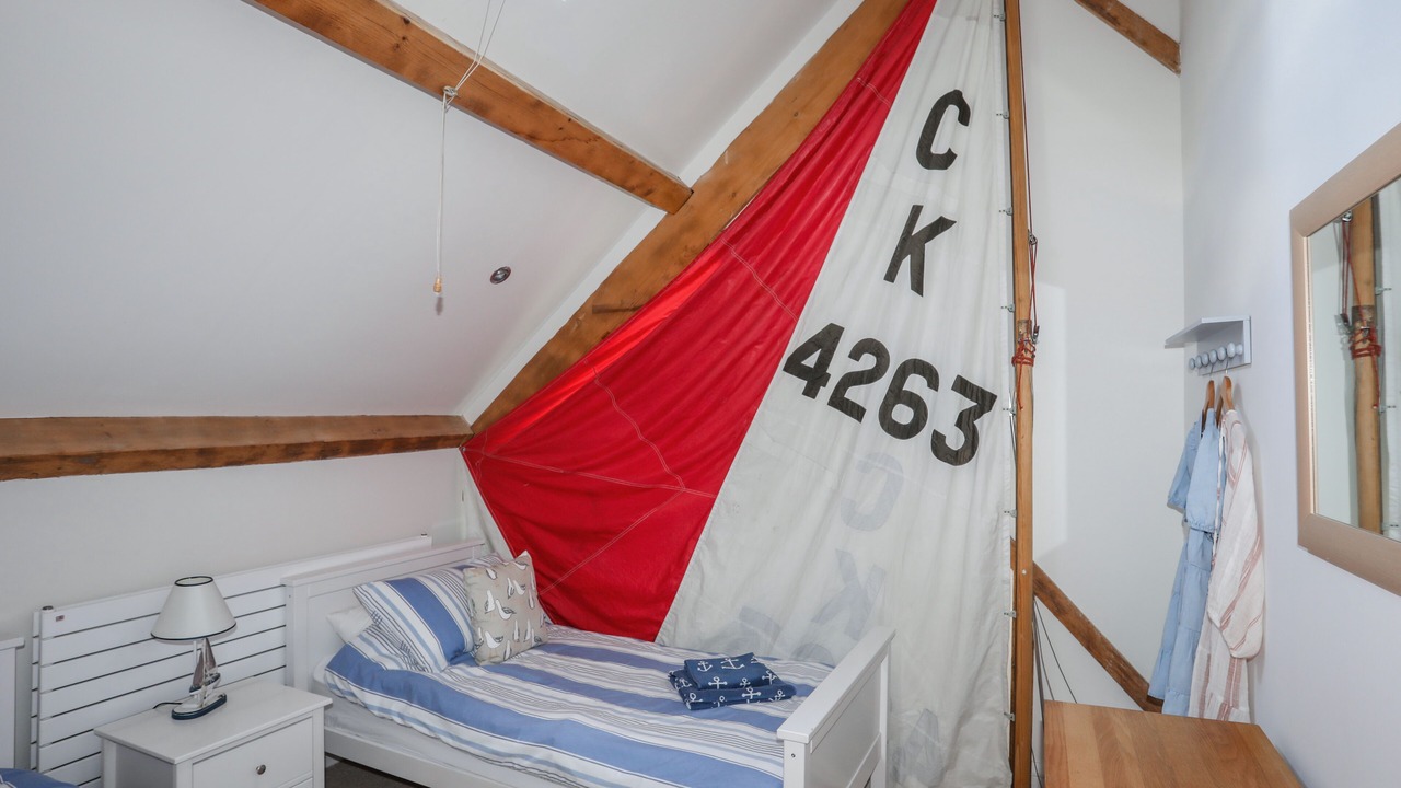 Photo of Bedroom in Edern