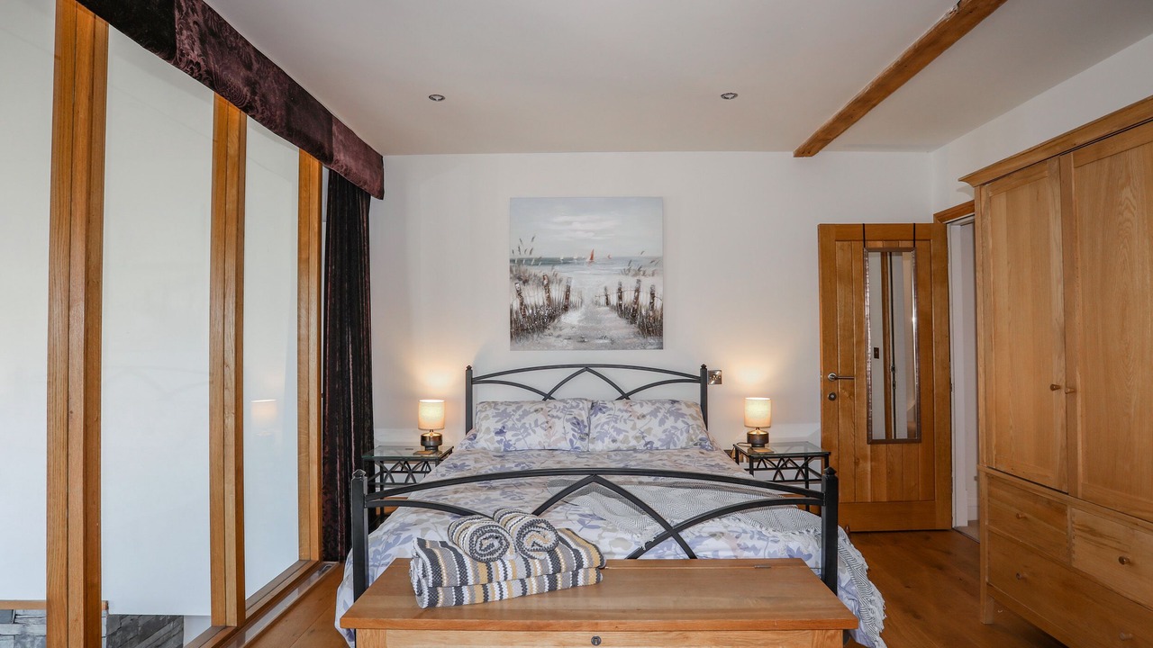 Photo of Bedroom in Edern