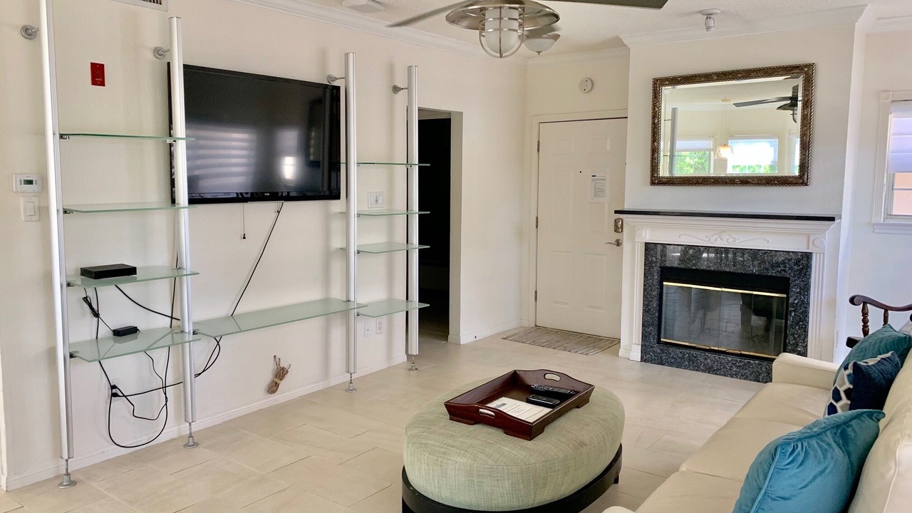 Photo of Livingroom in Highland Lake Estates
