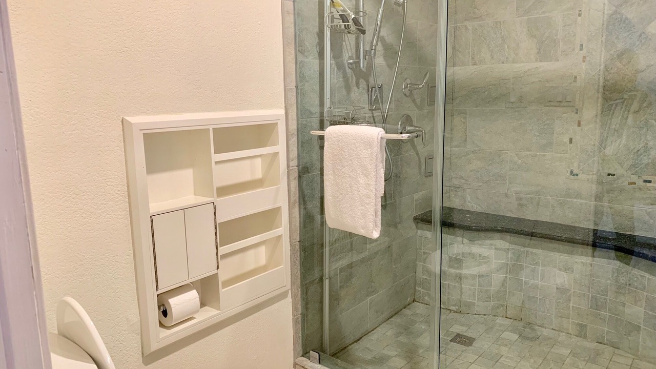 Photo of Bathroom in Highland Lake Estates