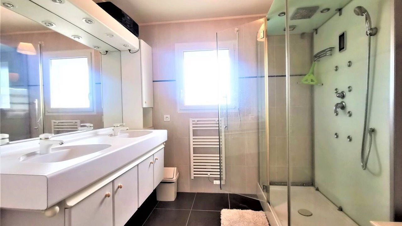 Photo of Bathroom in Elne
