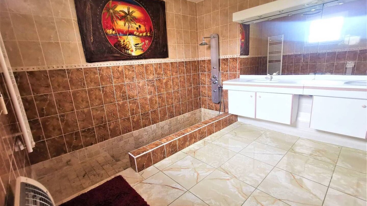 Photo of Bathroom in Elne