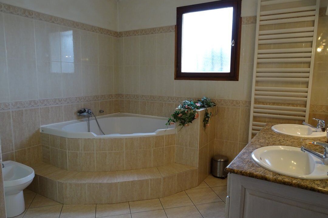 Photo of Bathroom in Bompas