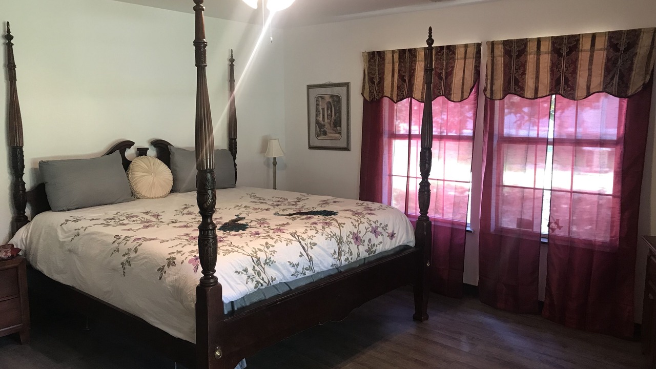 Photo of Bedroom in Willis