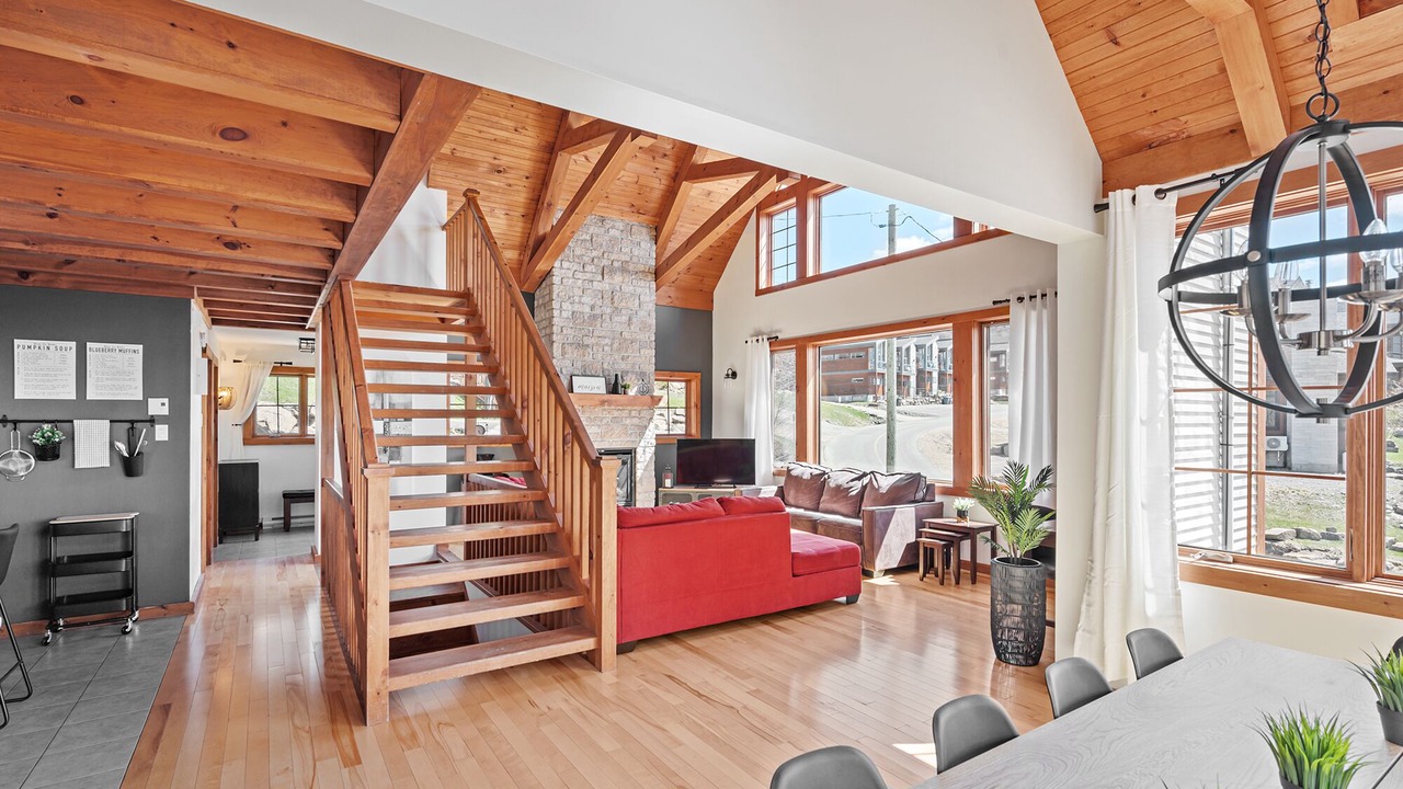 Photo of Livingroom in Stoneham