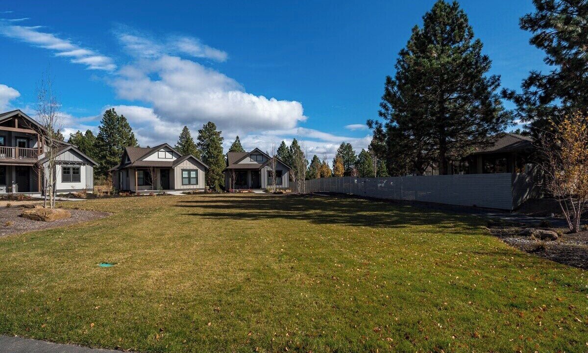 Photo of Others in Sagewood