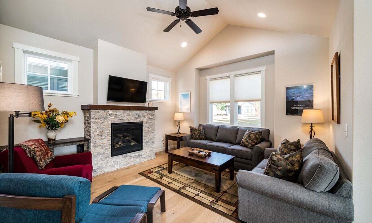 Photo of Livingroom in Sagewood