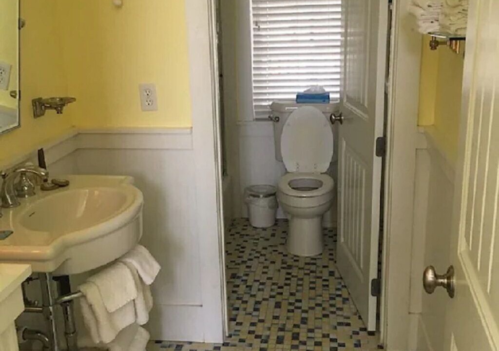 Photo of Bathroom in Steinhatchee