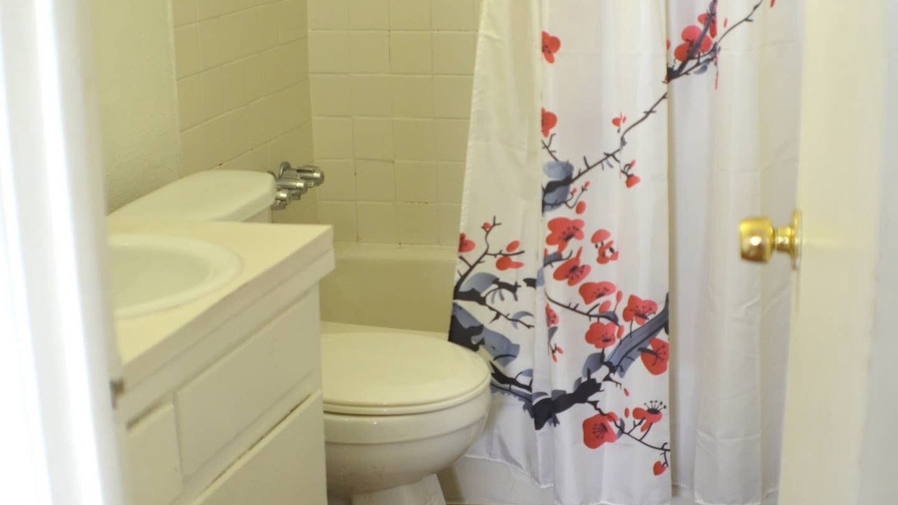 Photo of Bathroom in Johnston Terrace