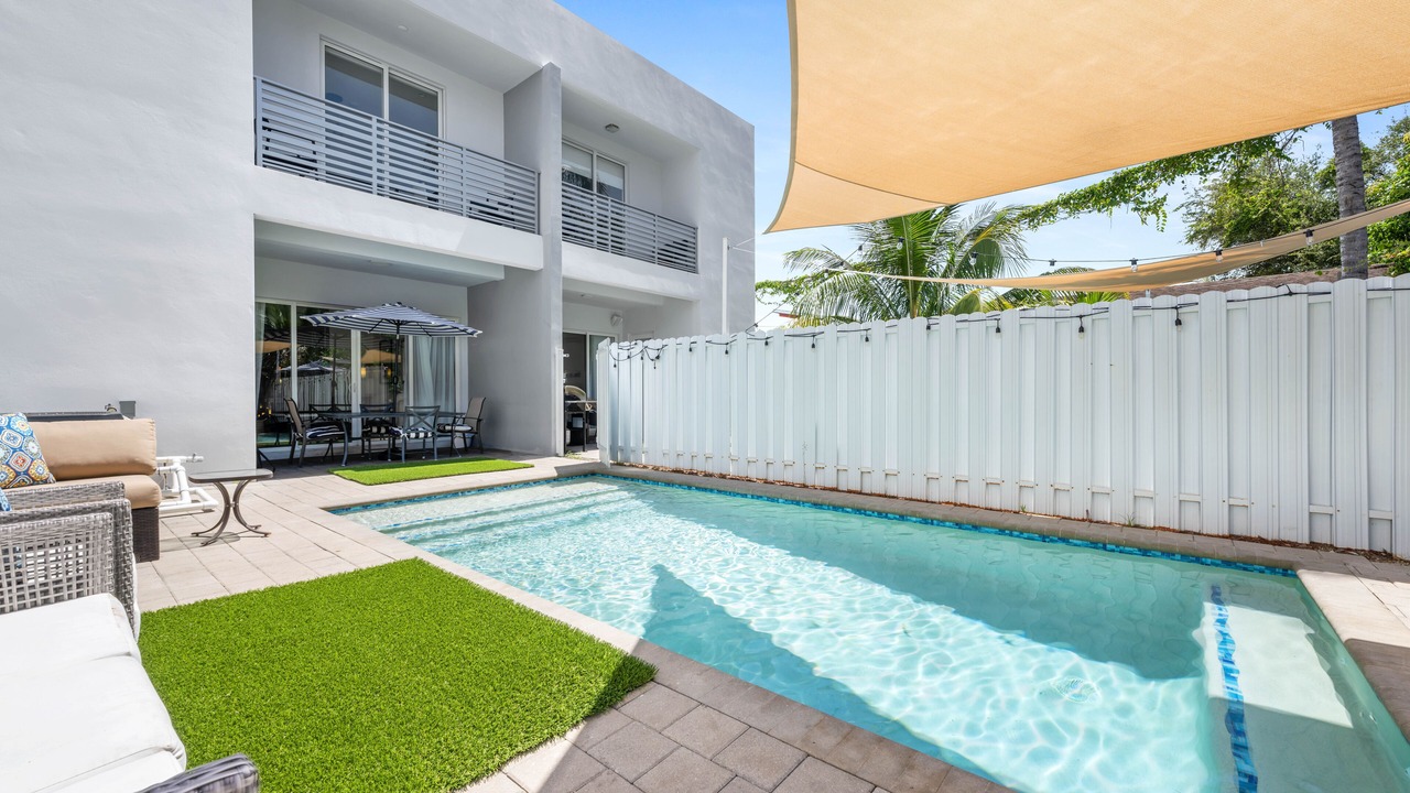 Photo of Outdoor in Coral Way