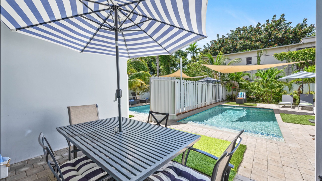 Photo of Outdoor in Coral Way