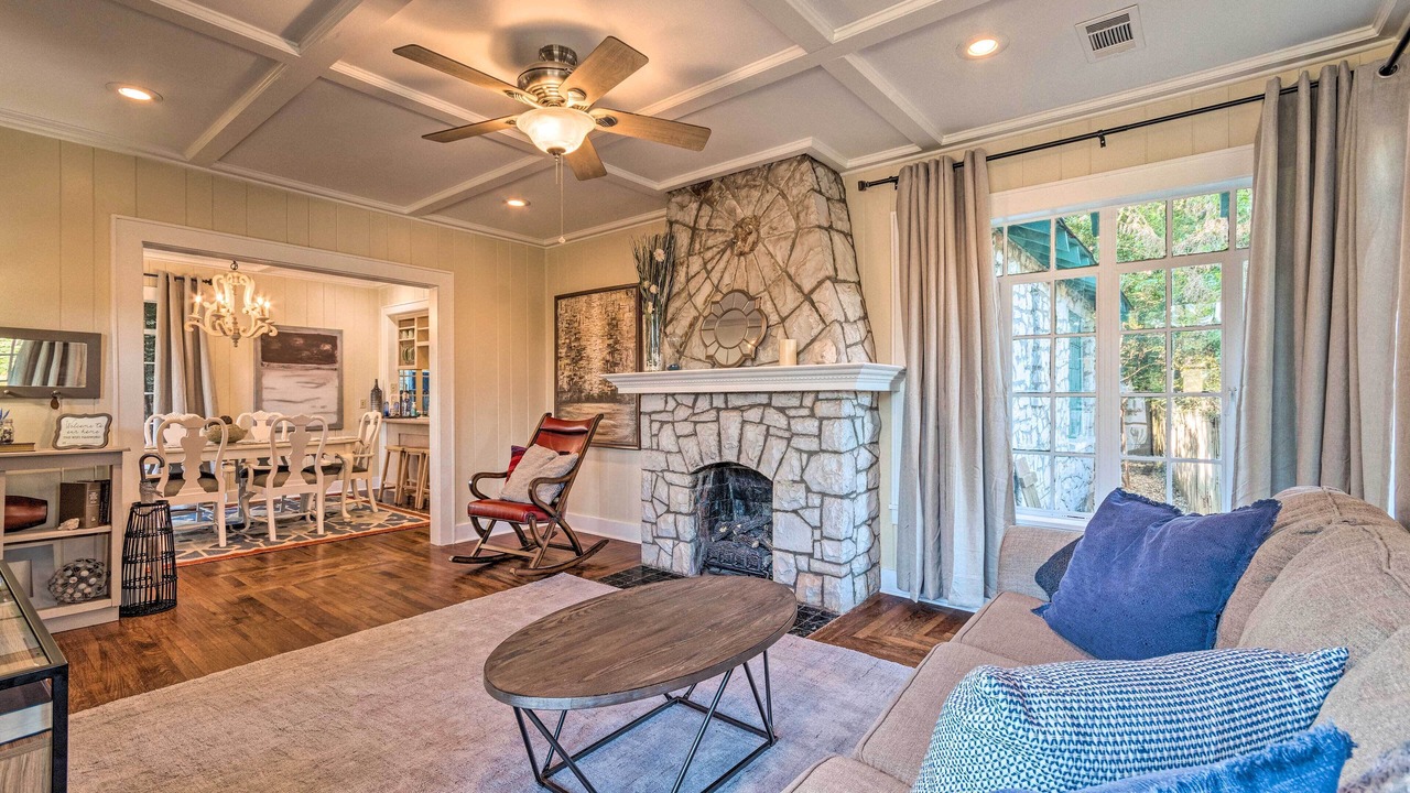Photo of Livingroom in Hot Springs