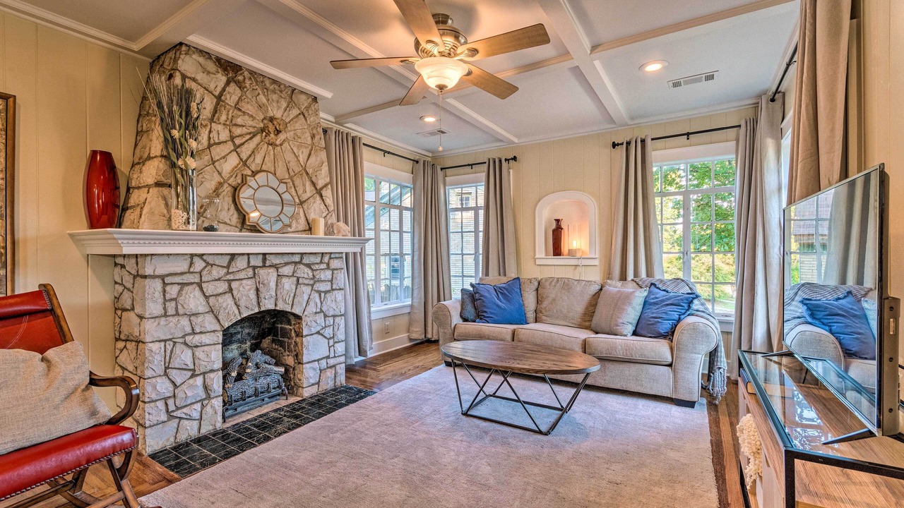 Photo of Livingroom in Hot Springs