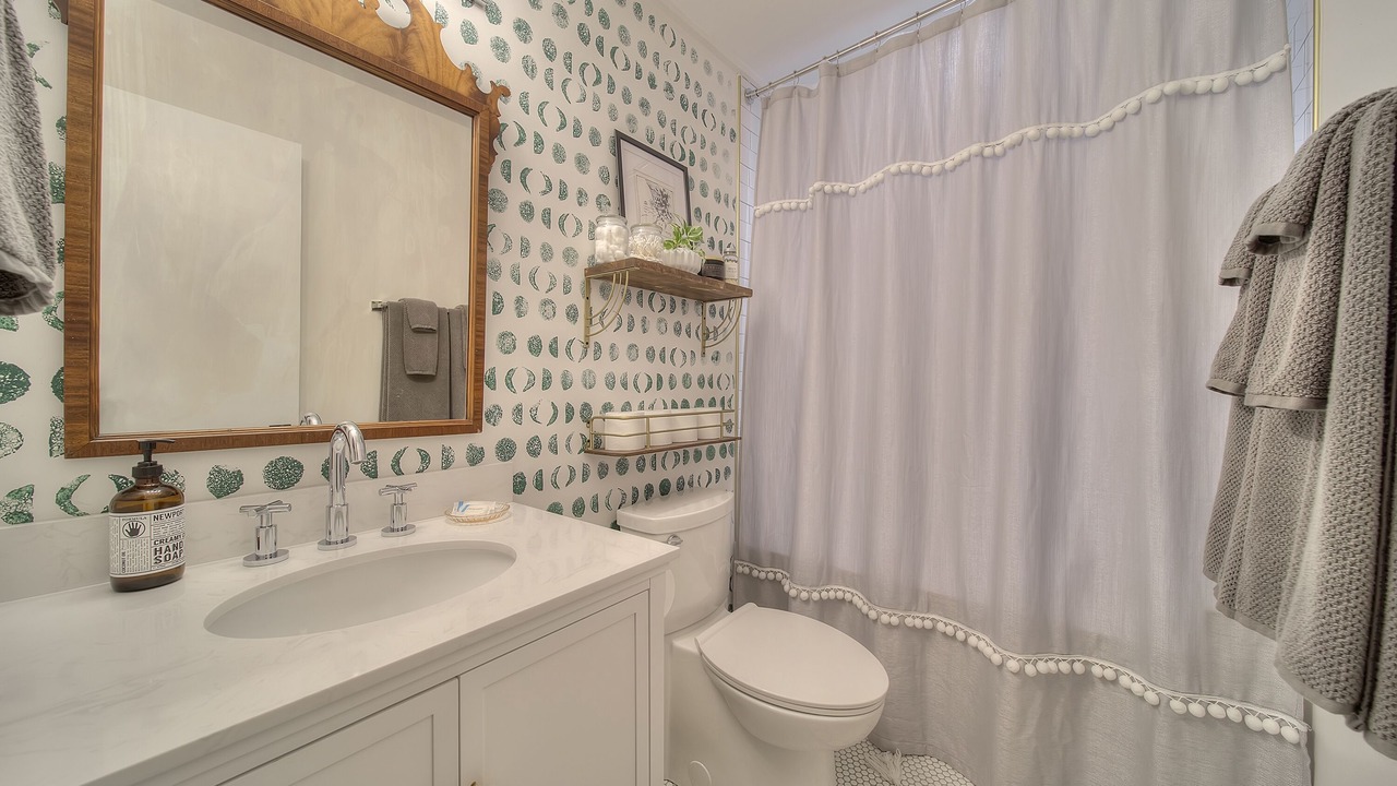 Photo of Bathroom in Earlewood