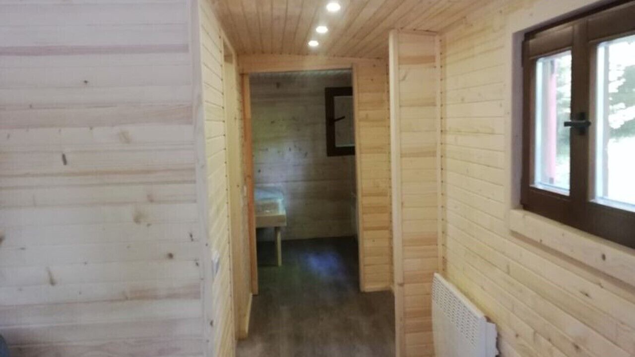 Photo of Others in Bransles