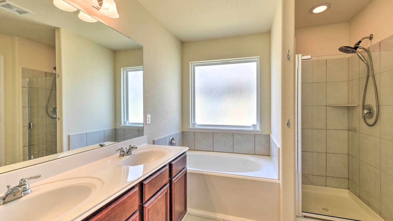 Photo of Bathroom in College Park