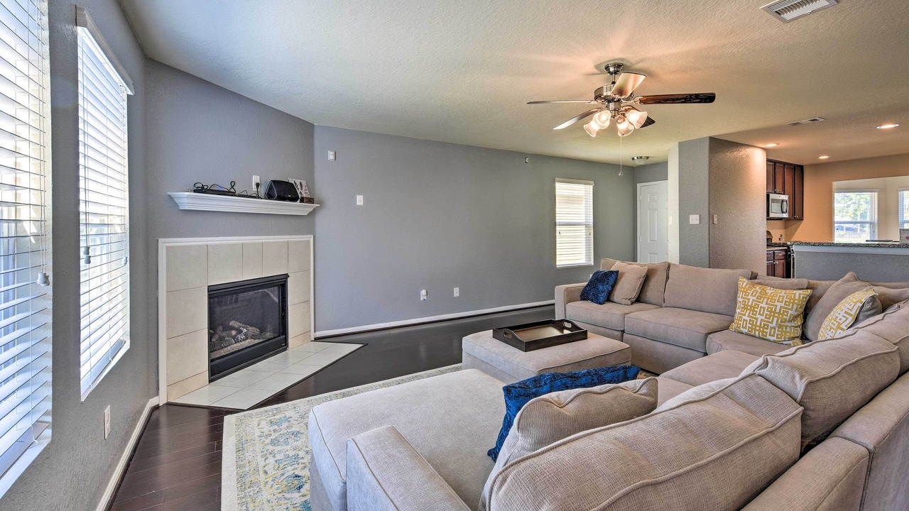 Photo of Livingroom in College Park