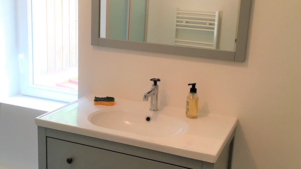 Photo of Bathroom in Limeray