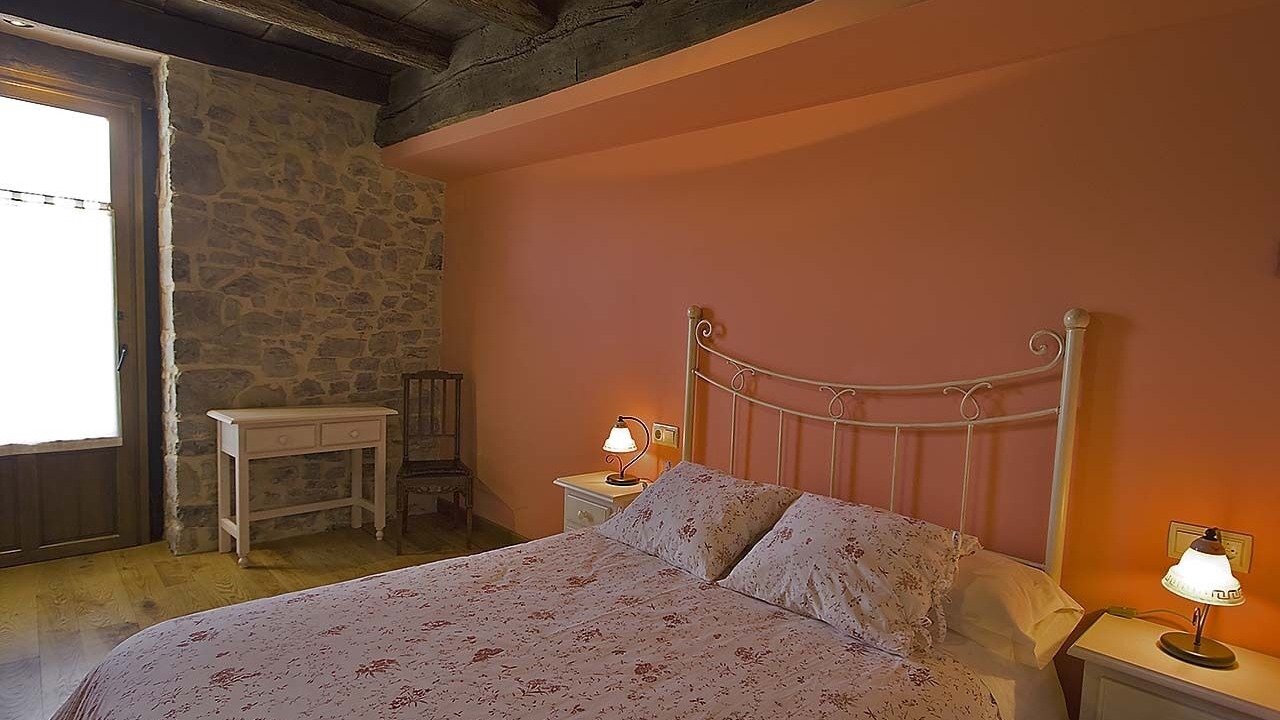 Photo of Bedroom in Larraun