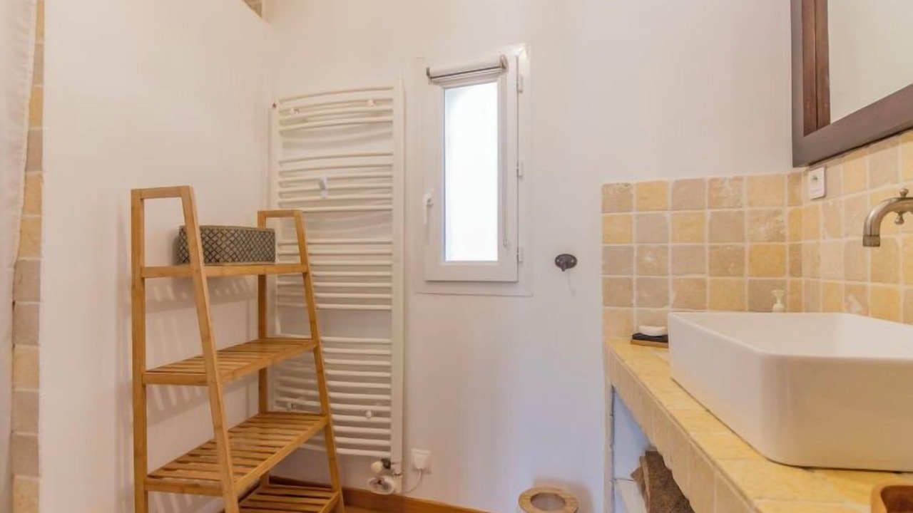 Photo of Bathroom in Uchaux