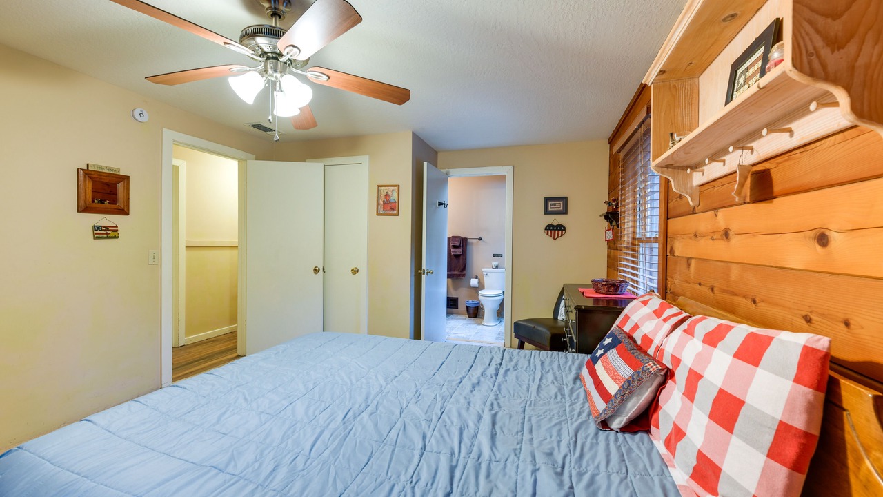 Photo of Bedroom in Pollock Pines