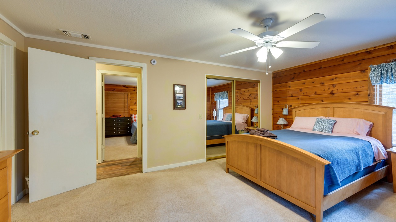 Photo of Bedroom in Pollock Pines