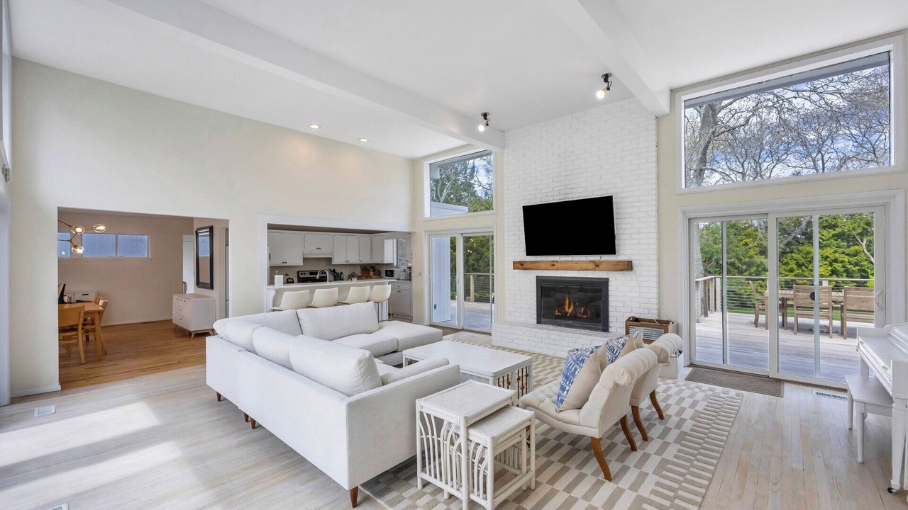 Photo of Livingroom in Village of East Hampton