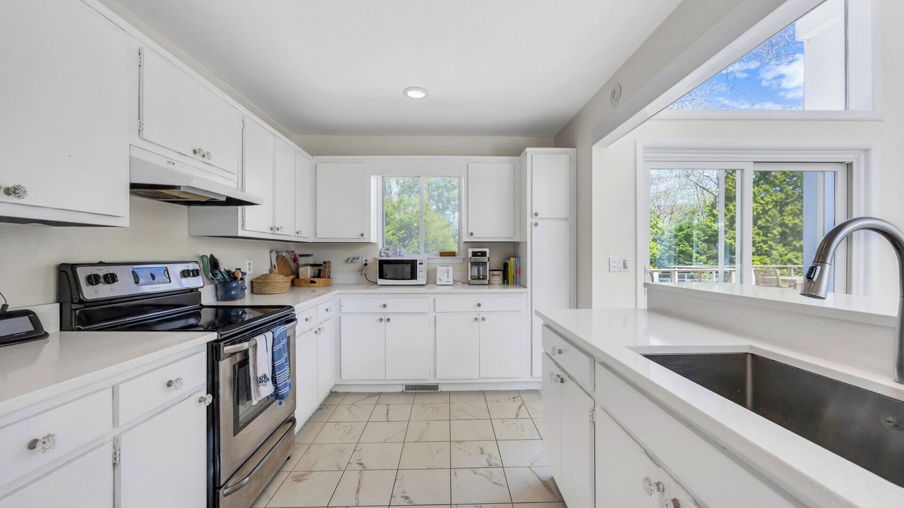 Photo of Kitchen in Village of East Hampton