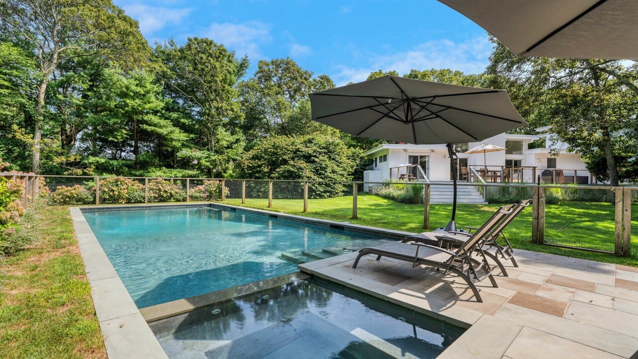Photo of Outdoor in Village of East Hampton