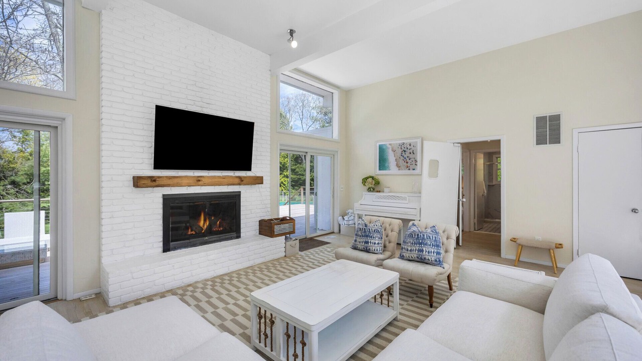 Photo of Livingroom in Village of East Hampton
