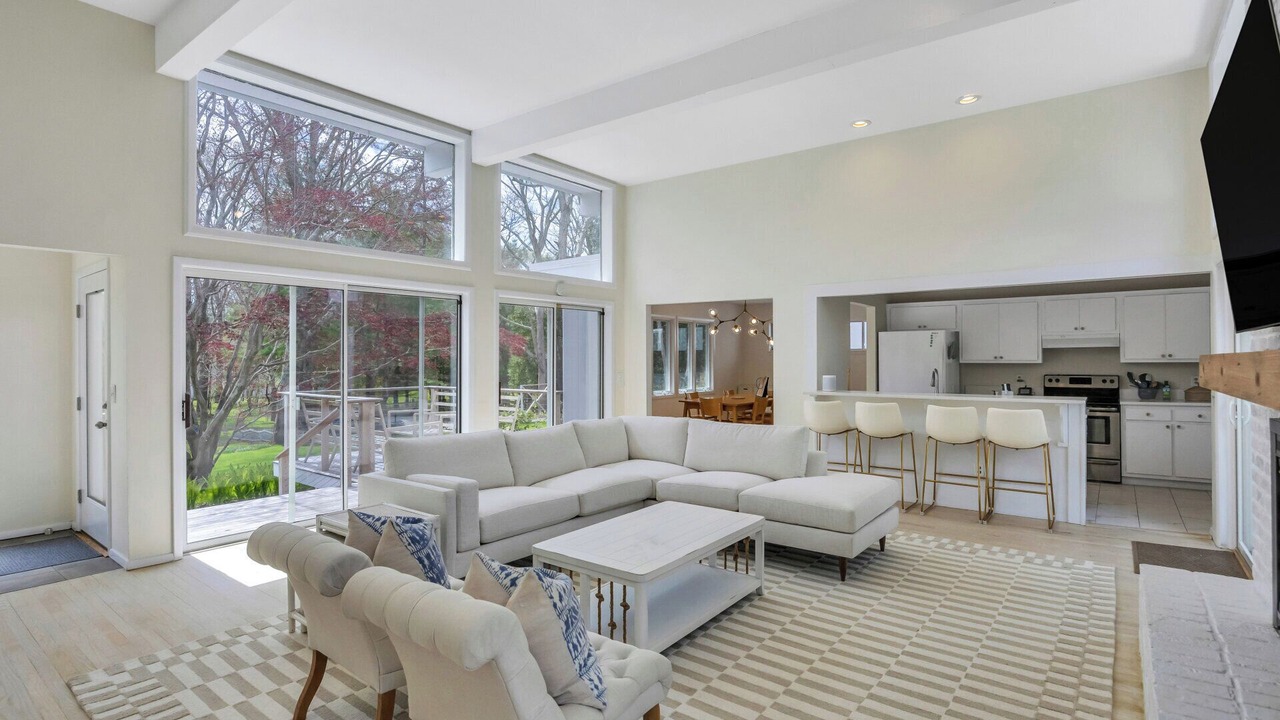 Photo of Livingroom in Village of East Hampton
