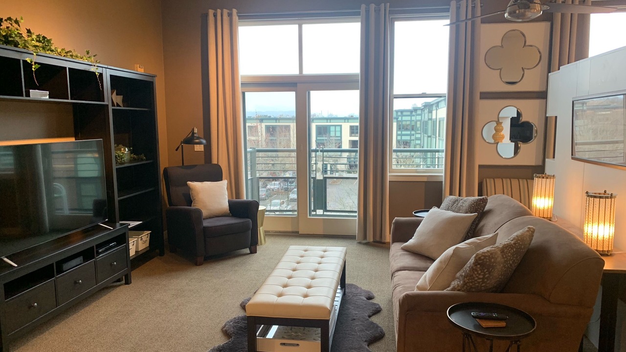 Photo of Livingroom in Orenco Station