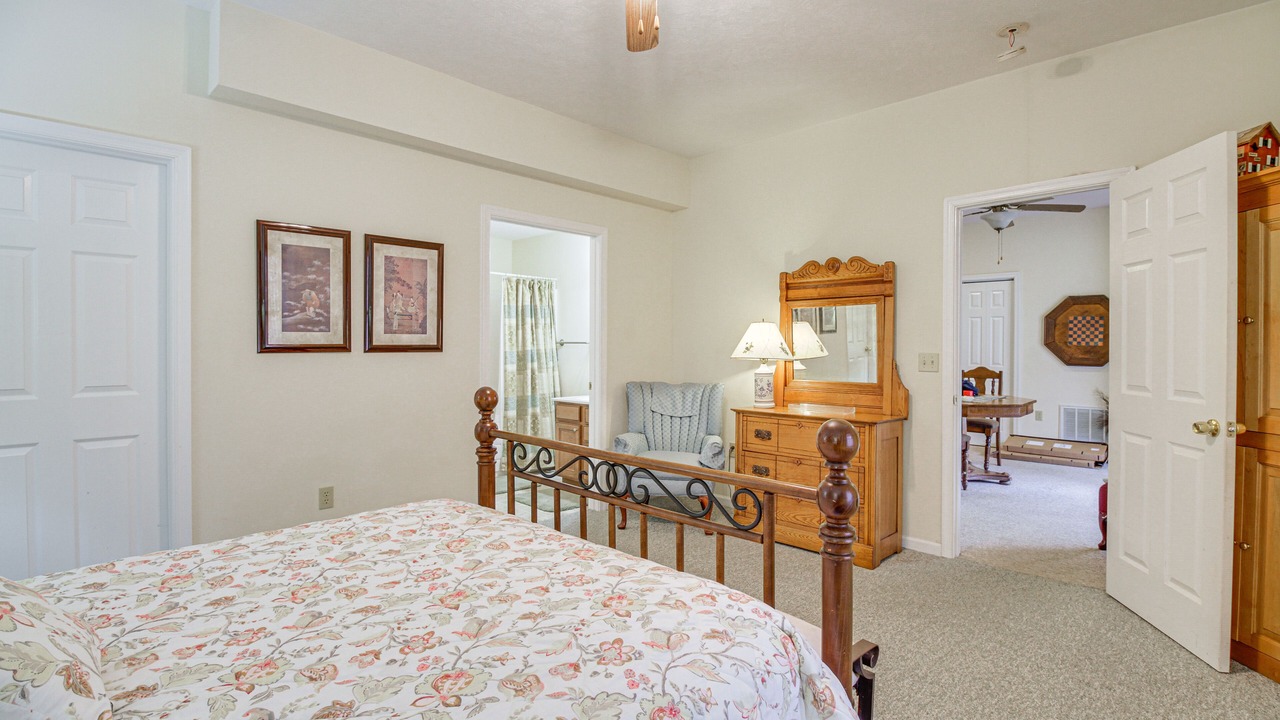 Photo of Bedroom in Massanutten