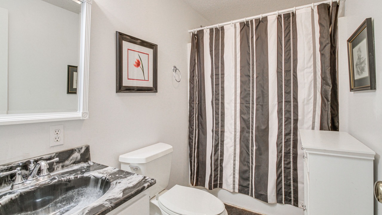 Photo of Bathroom in Massanutten