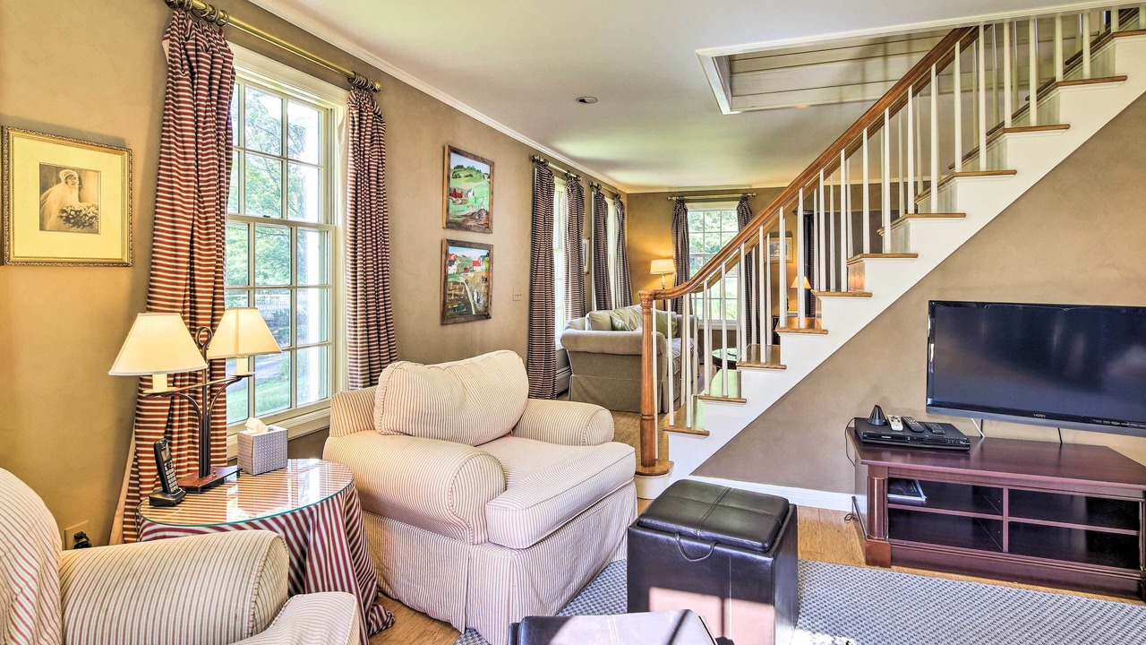 Photo of Livingroom in Brookfield