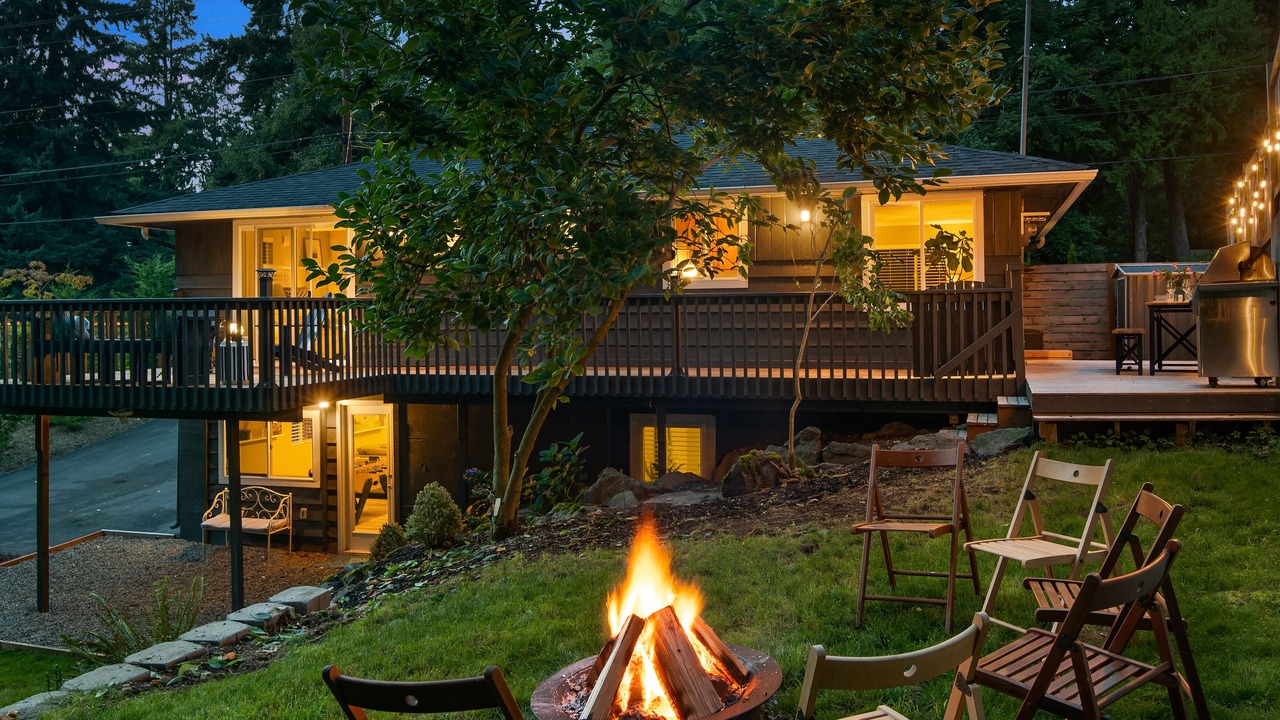 Photo of Patio Balcony in Edmonds