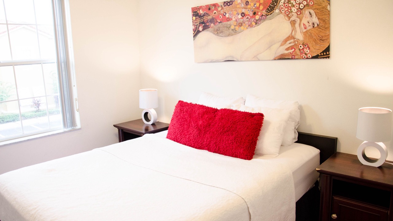 Photo of Bedroom in Lake Berkley