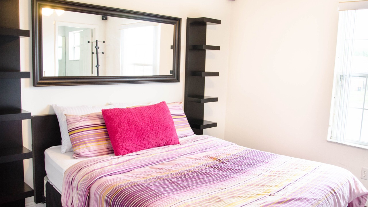 Photo of Bedroom in Lake Berkley