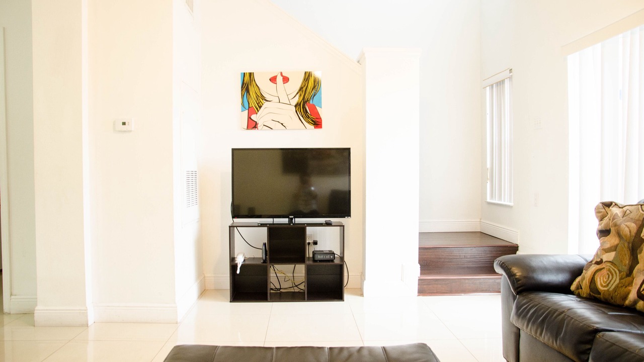 Photo of Livingroom in Lake Berkley