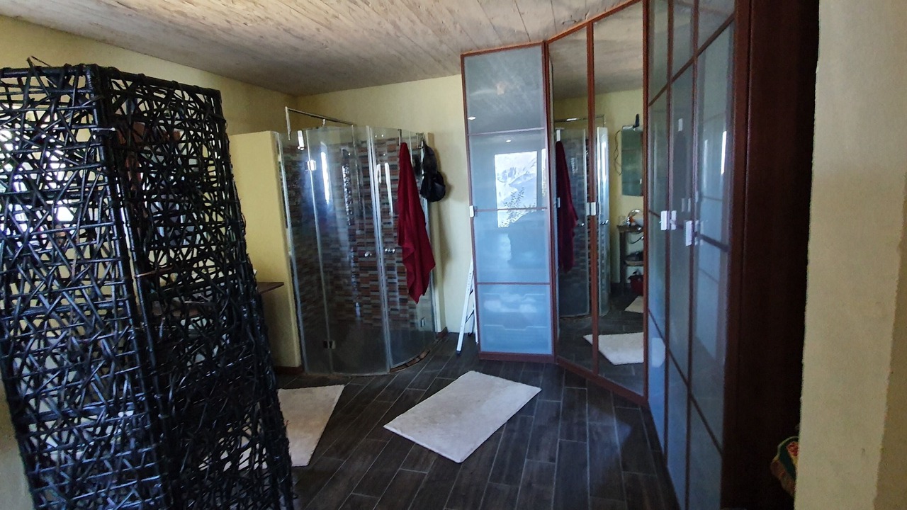 Photo of Bathroom in Saxon