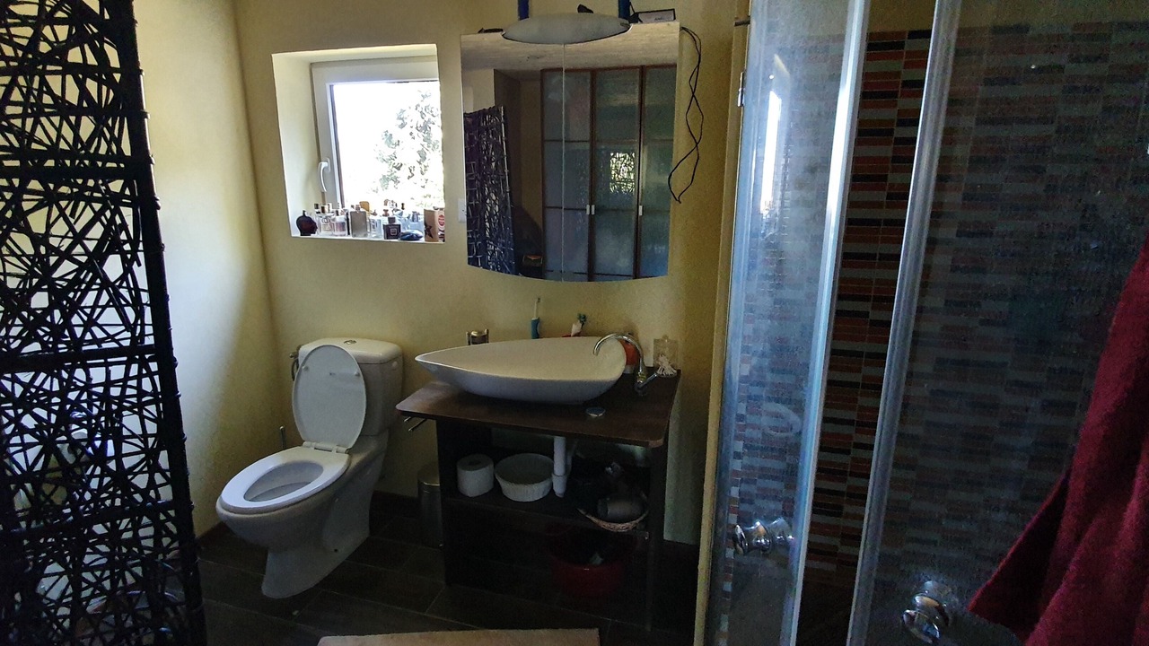 Photo of Bathroom in Saxon