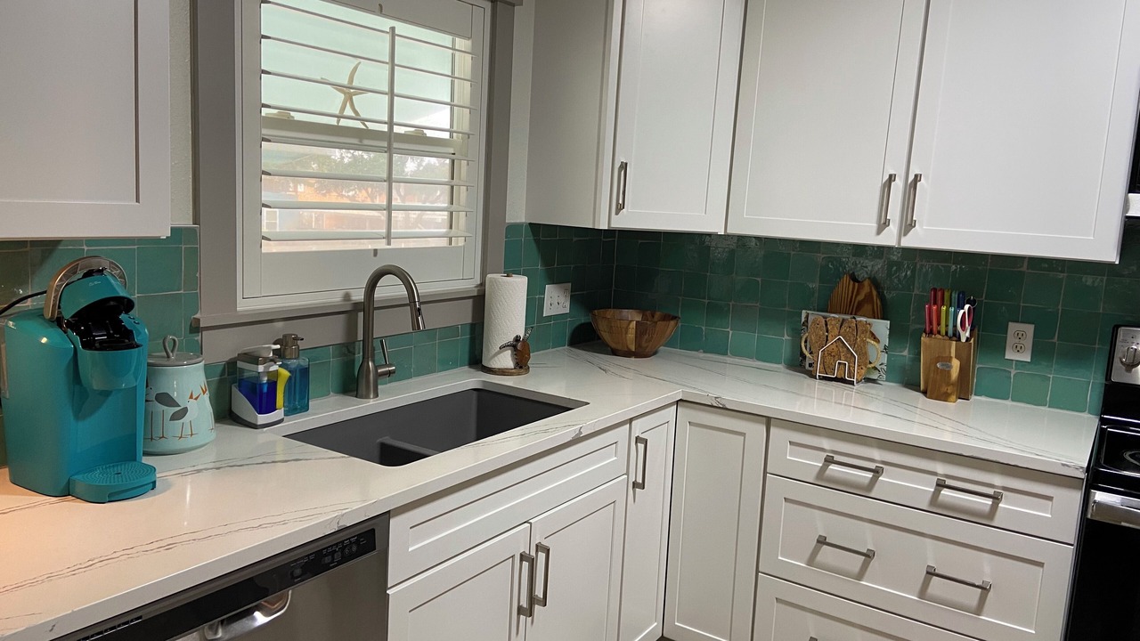 Photo of Kitchen in City-by-the Sea