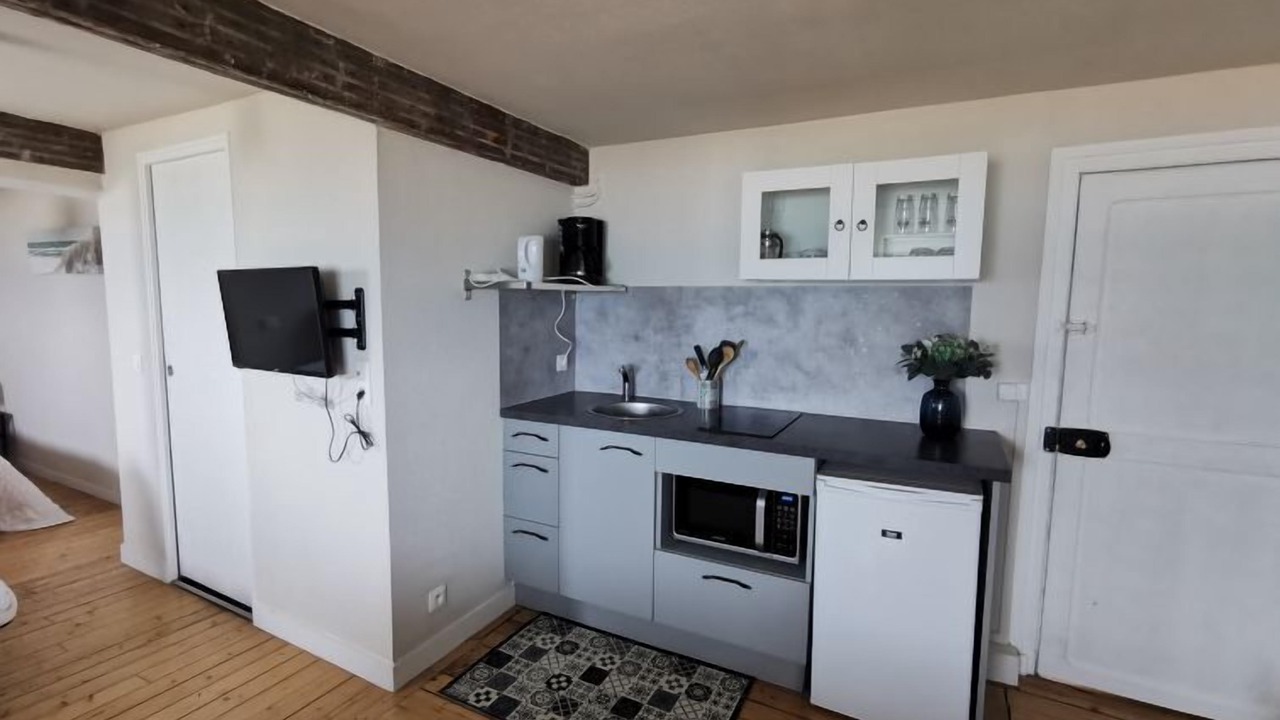 Photo of Bedroom in Courtoisville-Sillon-Moka