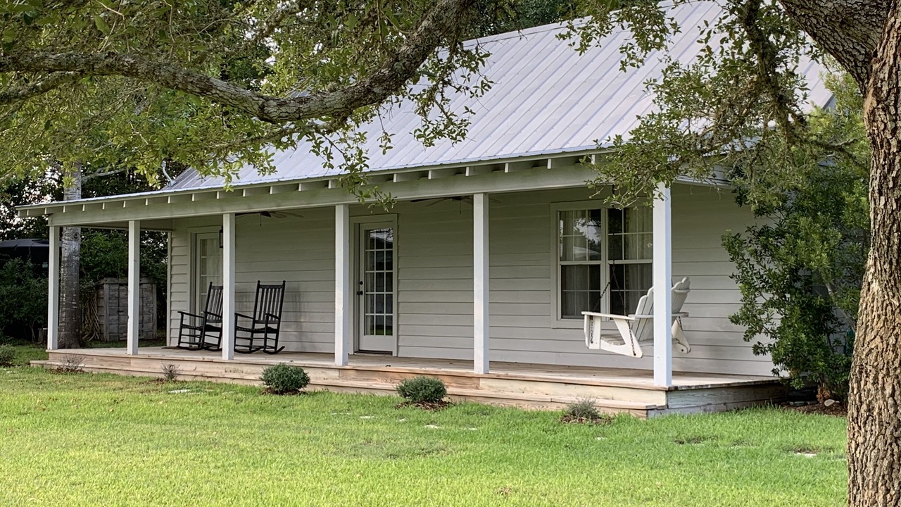 Photo of Others in Round Top
