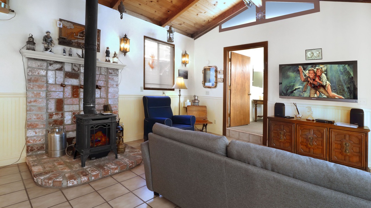 Photo of Livingroom in Dillon Beach